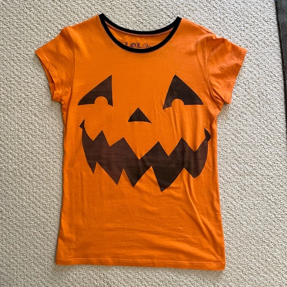 LOL Vintage short sleeve top orange and black pumpkin Halloween graphic t shirt - Picture 3 of 5